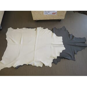 Nappaskinn, hjort, grå 0,9 mm